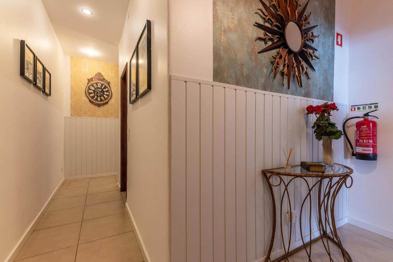 Alm- Spacious. Sunny. Patio. Quiet Area. Fast Wifi Lisbon Exterior photo
