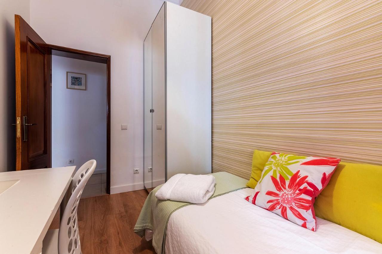 Alm- Spacious. Sunny. Patio. Quiet Area. Fast Wifi Lisbon Exterior photo