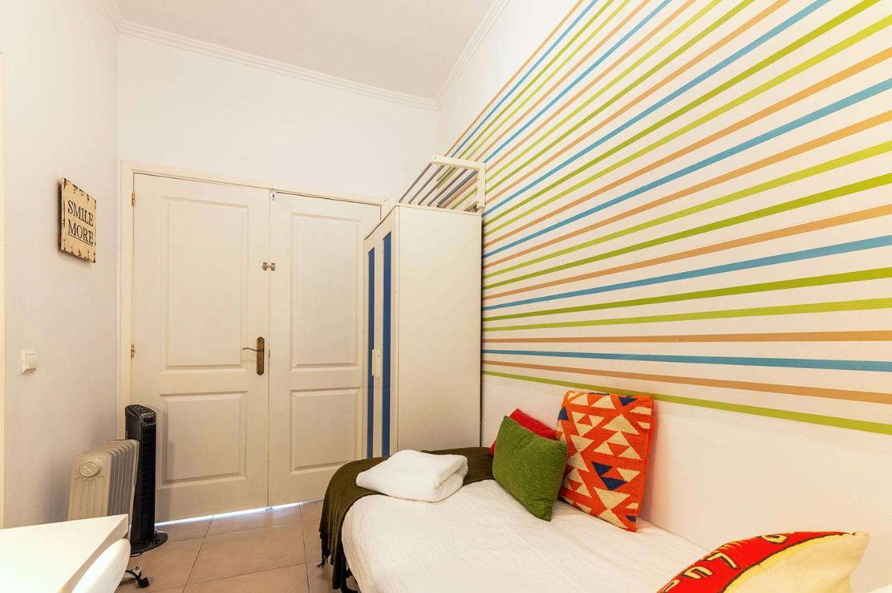 Alm- Spacious. Sunny. Patio. Quiet Area. Fast Wifi Lisbon Exterior photo