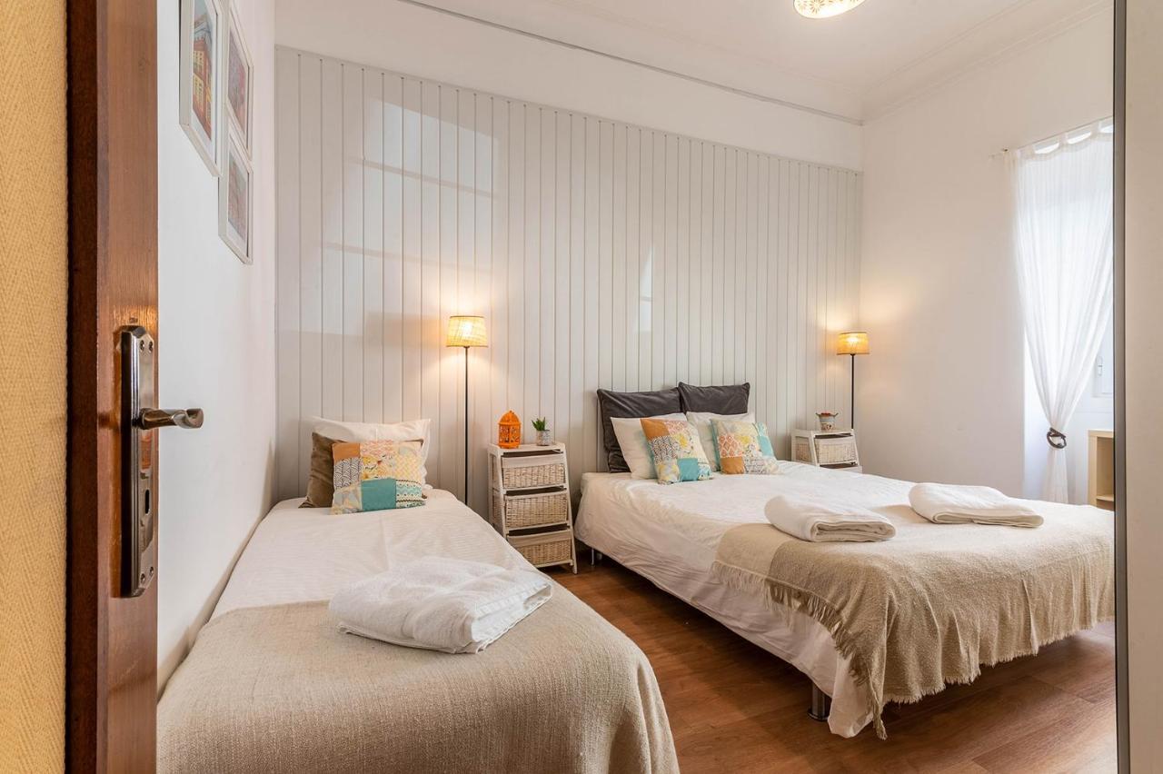 Alm- Spacious. Sunny. Patio. Quiet Area. Fast Wifi Lisbon Exterior photo