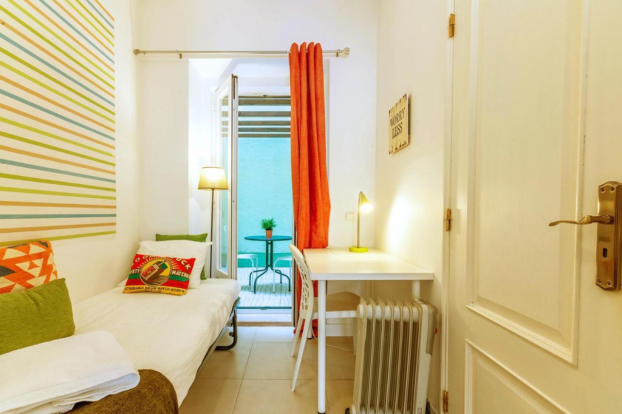Alm- Spacious. Sunny. Patio. Quiet Area. Fast Wifi Lisbon Exterior photo