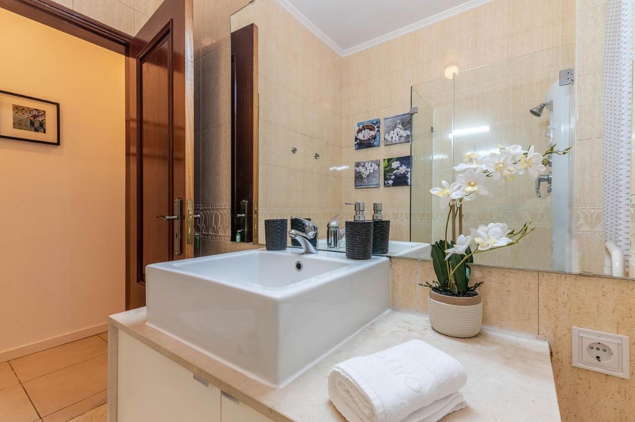 Alm- Spacious. Sunny. Patio. Quiet Area. Fast Wifi Lisbon Exterior photo